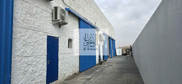 🏭✨ Warehouses for Sale in Al Sajaa – Sharjah ✨🏭