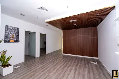 Fully Fitted Office | Glass Partitions | Close to Metro