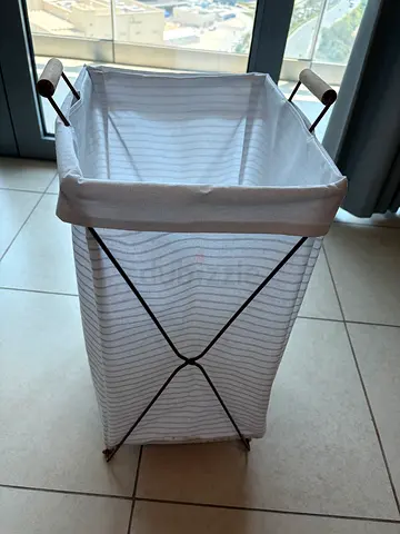 Foldable Fabric Laundry Hamper with Metal Frame