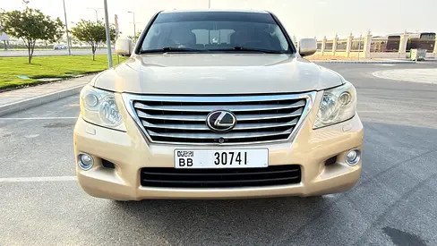 Family used Lexus LX 570 Luxury 2011 | GCC Specs | Pristine Condition