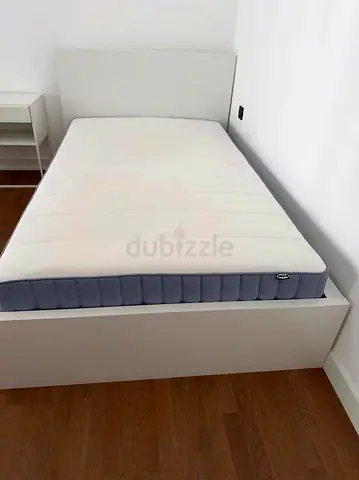 Twin size ikea bed with matttess 120x200