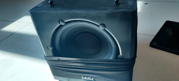 Definitive technology subwoofer cube 3 Very impressive amp powered subwoofer