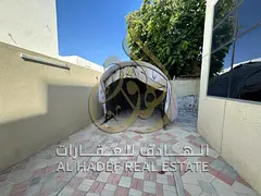 Spacious majlis. * 🍽️ Kitchen. * 👩🍳 Maid's room. * 🌳 Large yard. * 🚗 Indoor park