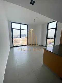 Master 1BR with Pool View Spacious Living Room