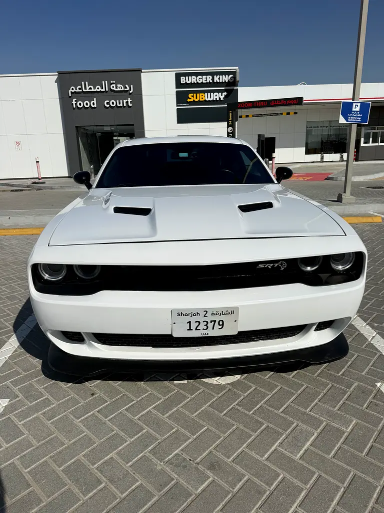 Dodge Challenger 2017 — photo 1 of 12