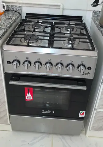 Daewoo 4-Burner Gas Cooker with Oven