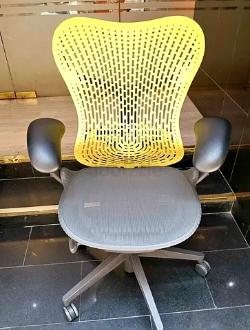 Herman Miller Mirra 2 Office Chair Fully Options Good Condition