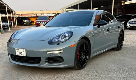 صورة مصغرة 2 لـ 2016 Porsche PANAMERA