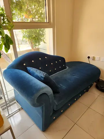 Blue Velvet Chaise Lounge with Button Tufting