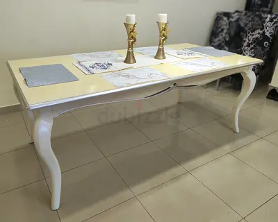 Dining Table with Curved legs, big white and silver