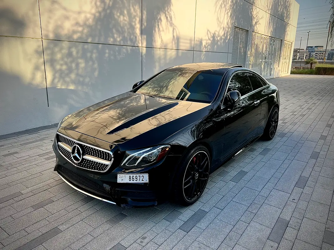 Mercedes-Benz E-Class 2018 — photo 1 of 12