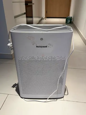 Honeywell Air Purifier - Compact, Good Condition