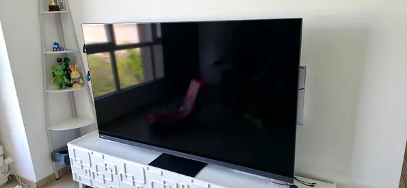 TV: Hisense 75U8K