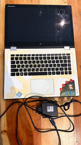 Lenovo Yoga 700 (For Parts/Repair) – Faulty Motherboard, Cracked Screen, No SSD