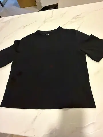 Plain black crew neck T-shirt - size M (splash)