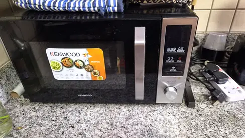 Kenwood Countertop Microwave Oven - Good Working Condition. Sell by tomorrow