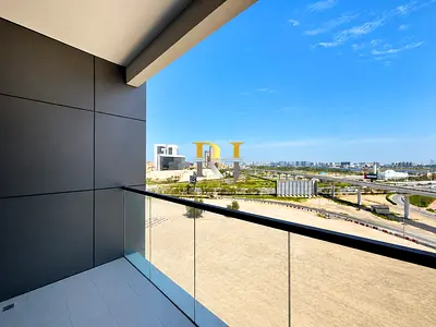 Studio Apartment in Al Jaddaf with Covered Parking