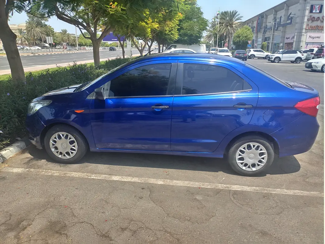 Ford Figo 2017 — photo 1 of 8