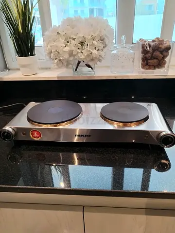 Double Electric Hot Plate Nikai - Stainless Steel, almost new.