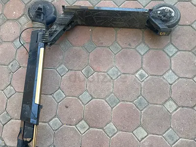 Foldable Electric Scooter Not working need only New battery and clean