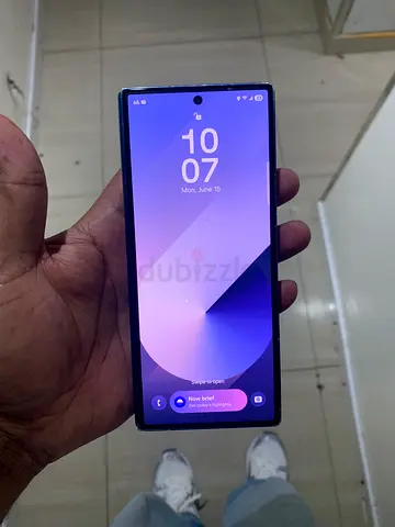 Samsung fold 6 2sim 1esim inner LCD not working and other all ok phone work as well