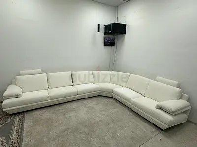 Amazing condition Natuzzi brand corner sofa