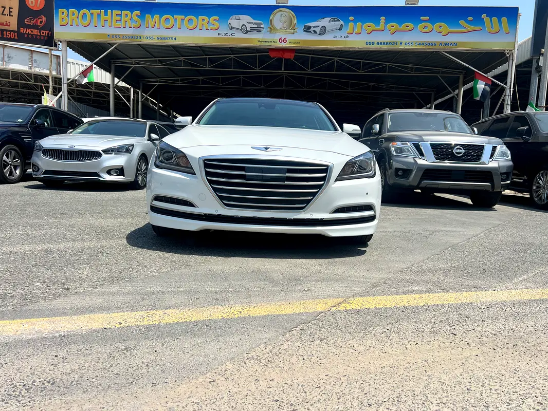 Genesis G80 2015 — photo 1 of 20