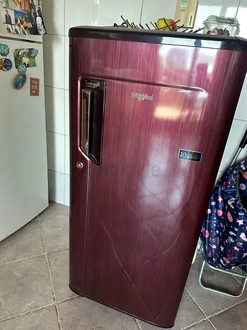 Whirlpool single-door refrigerator - good working condition