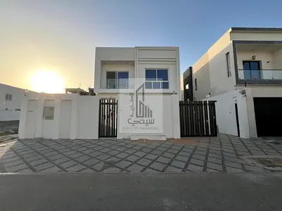 فيلا مودرن للبيع في الزاهية عجمان - سعر لقطة جاهزة للسكن - تملك حر