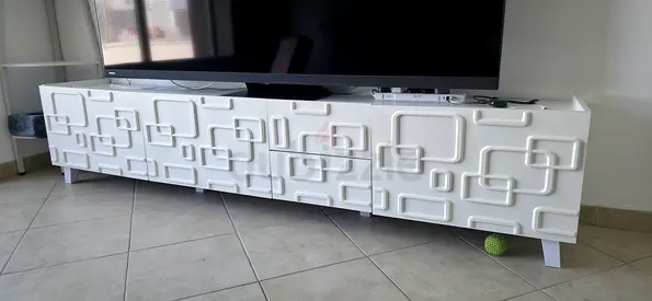 TV Stand: Pan Nevada