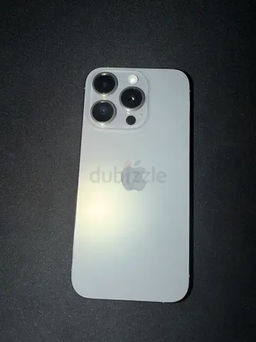 iPhone 15 pro 100 percent battery life like new