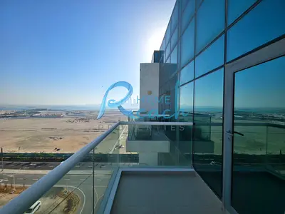 Hot Deal! 2-BR Stunning Sea View & Balcony