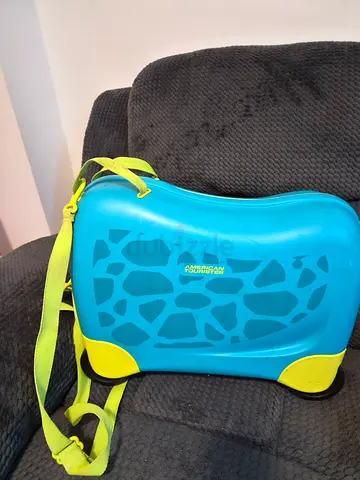 Kids suitcase