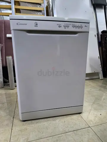 Candy freestanding dishwasher - good working condition
