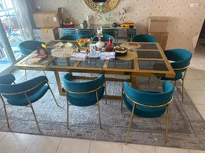 DINNING TABLE 8 SEATER