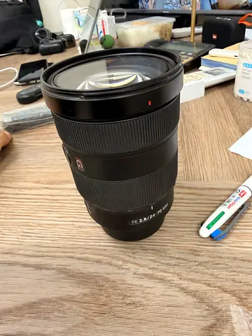 Camera Lens sony FE 24-70 mm for sale