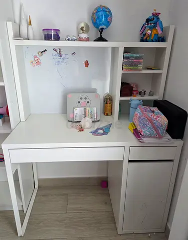 Kids Desk Ikea - excellent condition