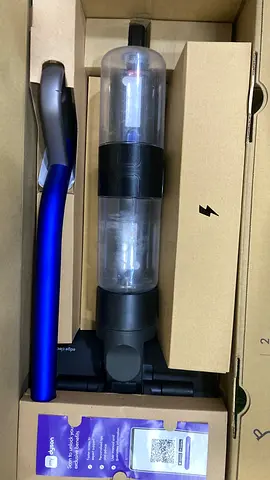 Dyson g1 with Accessories - Like New