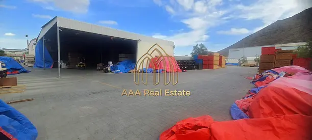 STRATEGIC LOCATION | IDEAL FOR STORAGE | LOGISTICS &COMMERCIAL OPERATIONS