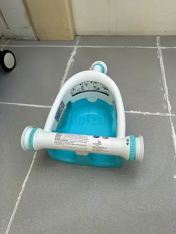 Baby seat for shower - light blue, compact - fixable in bathtub