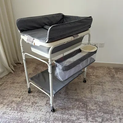 2-in-1 Portable Baby Changing Table with Baby Tub