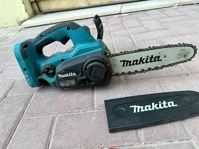 Makita Cordless Chainsaw
