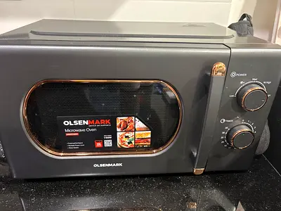Olsenmark Microwave Oven - Good Working Condition