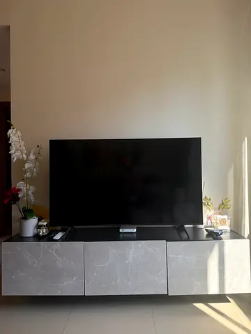 SAMSUNG 4K LED-LCD Smart TV, 55 inches in Excellent Condition