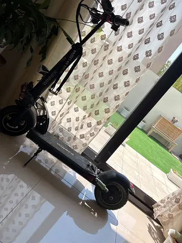 electric scooter - folds, good condition