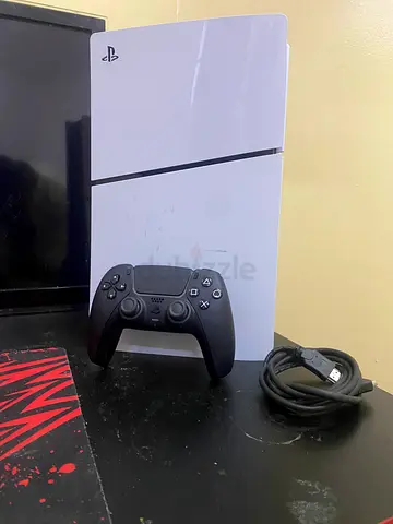 Ps5 digital for sale with fc26 - gta5 and two more