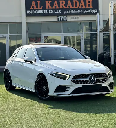 Mercedes-Benz A250 AMG Line | 2018 | GCC | 113,000 km | White / Red Interior