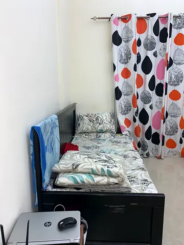 Executive bachelors bed space