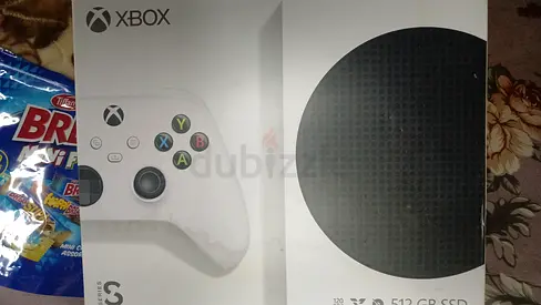 Xbox series s with forzahorizon6 for free+2 controller