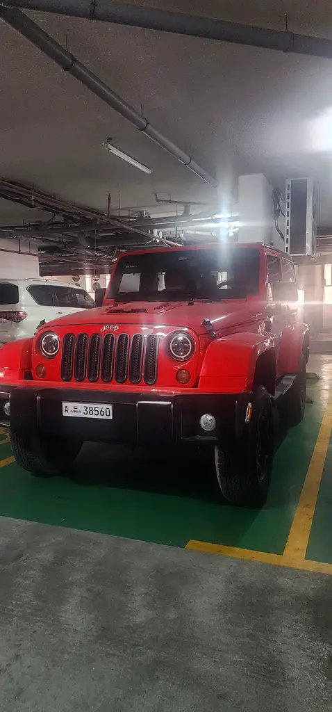 Jeep Wrangler 2018 — photo 1 of 10